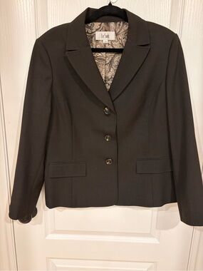 Le Suit Women's Dark Brown Suit Never Worn